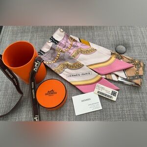 Hermes Grand Apparat Twilly in Rose Nacre, Gold, Anthracite, With Box/Ribbon